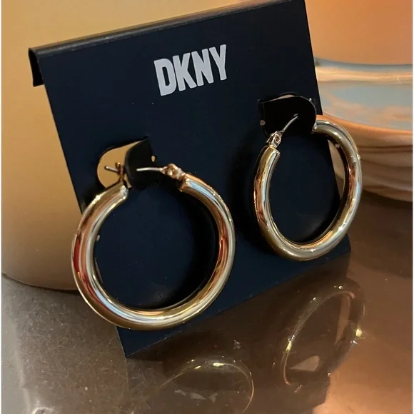 DKNY, 1/5